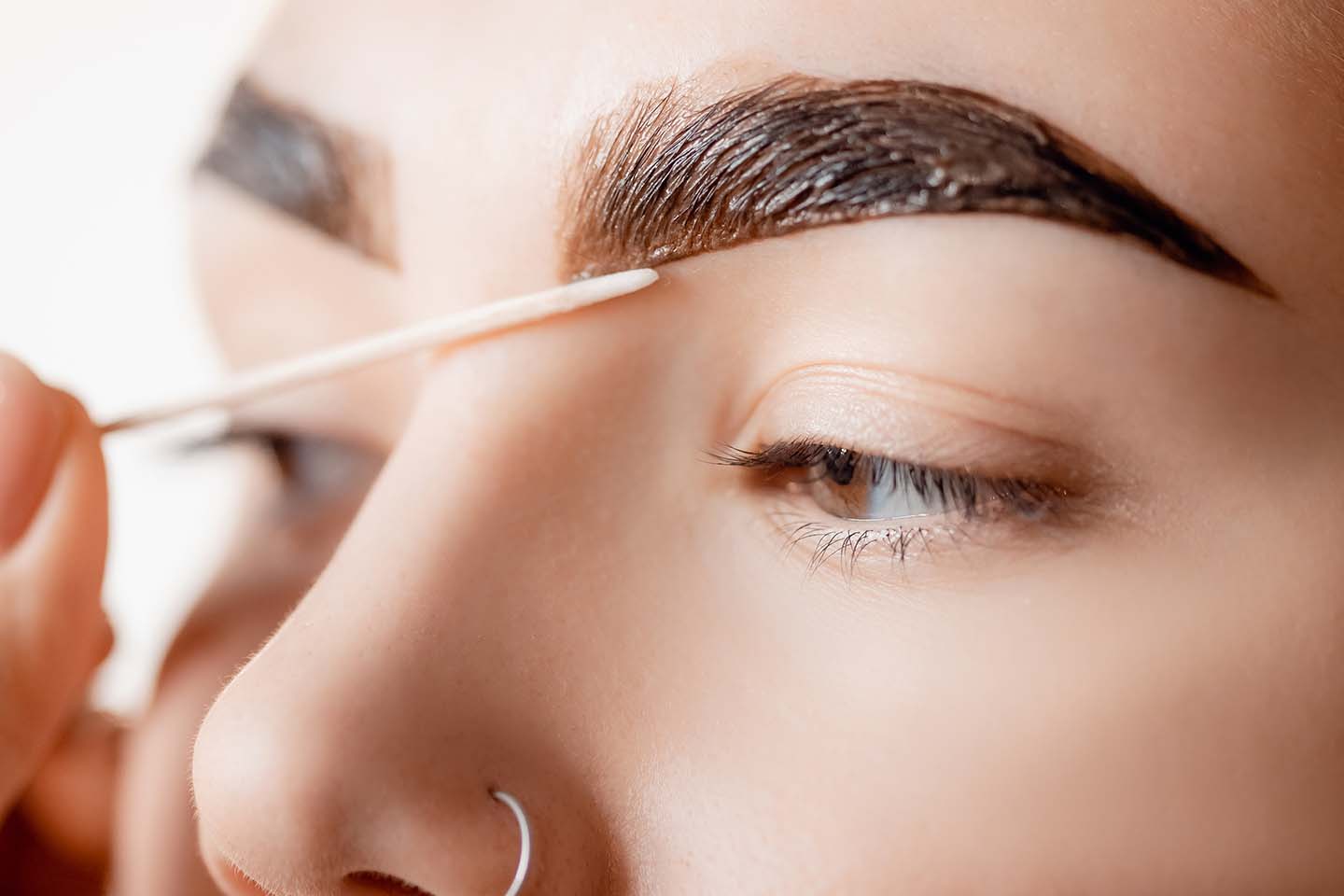 Unveiling the Benefits of Henna Brows for Sydney Beauty Enthusiasts