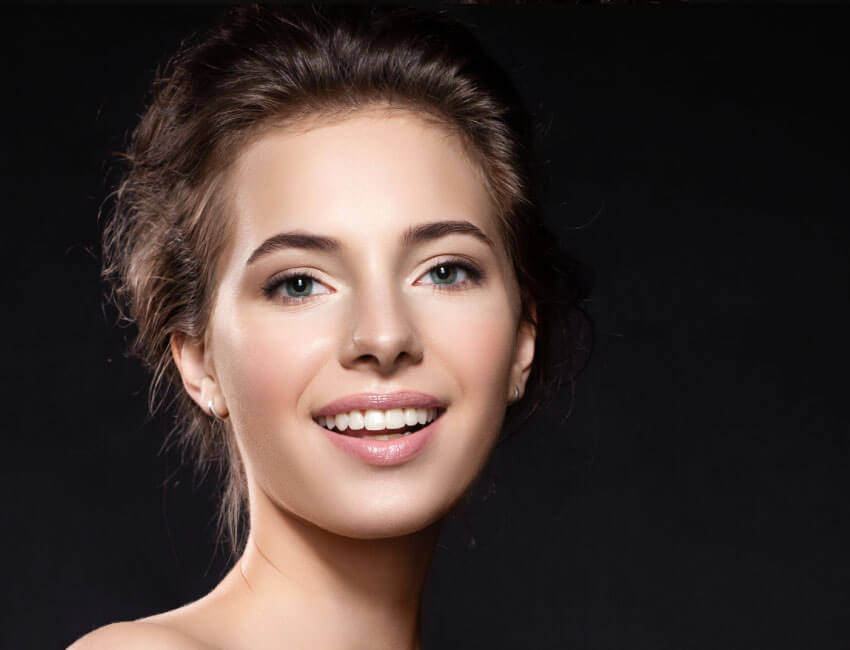 Transform Your Smile Exploring the Latest Trends in Hollywood Smile Makeovers